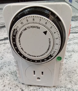 Titan Controls Mechanical Timer/Apollo 6/734110/ Single Outlet/ 120V/15A(21BB2 - Bild 1 von 7