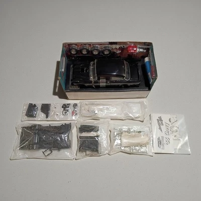 ERTL 美国肌肉:美国涂鸦 - 1955 年雪佛兰限量版 1/18 比例 — 第 1/4 张图片