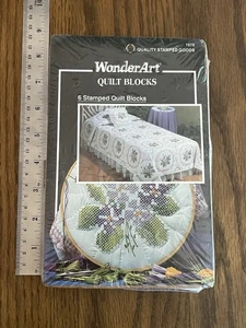 WonderArt 6 gestempelte Quiltblöcke #1975 Veilchen 17x17" Blumen neu versiegelt - Bild 1 von 5