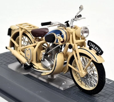 Ixo 1/24 - Peugeot 55GL 1951 + Plinth Model appx 8cms Motorbike - Image 1 of 4