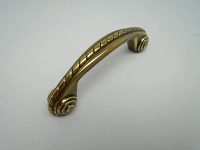 Hickory Hardware Annapolis Pull latón antiguo P114 630K Foto 1 de 3