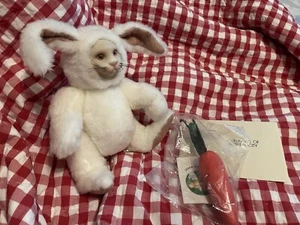 Marie Osmond - Julienne Rabbit, LE, 14" de alto, porcelana y piel tejida - Imagen 1 de 8