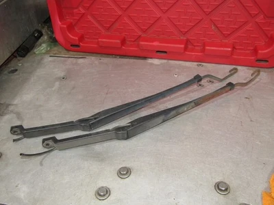 Pontiac Grand Am 1999-2005 OEM juego de brazos limpiaparabrisas 99 00 01 02 03 04 05 Foto 1 de 4