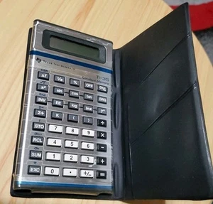 Vtg TEXAS INSTRUMENTS TI-35 Slimline Scientific Calculator Case Batteries Works - Picture 1 of 5