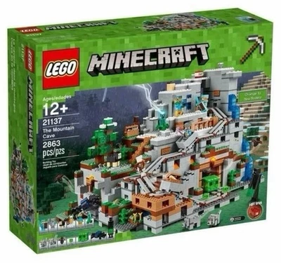 LEGO Minecraft: The Mountain Cave (21137) - Image 1 of 4
