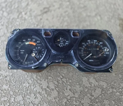 80 - 81 FIREBIRD / TRANS AM ORIGINAL CALIBRE 85 MPH CUADRO DE INSTRUMENTOS con TACH Foto 1 de 4