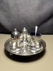 Mappin And Webb Cruet Set Silver Plate Blue Glass Liner - Nice Condition - Picture 1 of 8
