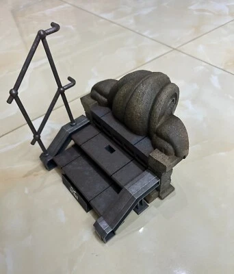 Display Figure Stand Base Collectible HT Batman MMS639 Hot Toys Accessories 1/6 - Image 1 of 2