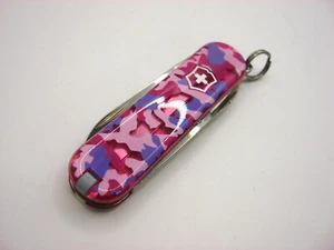 Aus der Victorinox Collection Schweizer Taschenmesser 2010 - Neu - Pink Camo - Bild 1 von 4