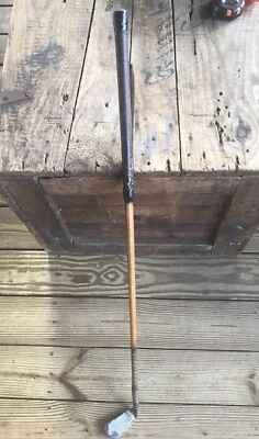 Antique AJ Spalding & Bros Golf 36" Hickory Wood Shaft Model M-5 - Image 1 of 4