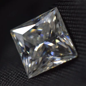Moissanite Pair Gemstone CERTIFIED 5.5x5.5 MM VVS1 D Color Square Shape 2 Pcs - Picture 1 of 11
