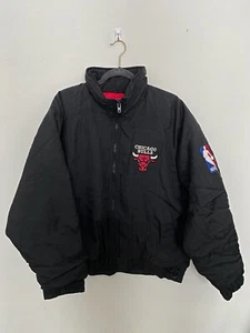 Vintage Chicago Bulls Pro Player Basketball NBA Black Jacket Puffer Mens M - Picture 1 of 8