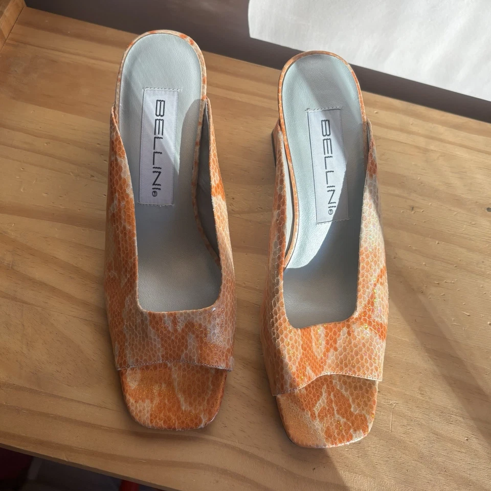 PEACHY GLITTERY FAUX SNAKESKIN BELLINI BAUBLE HEELS 尺码 6 从未穿过 — 第 1/3 张图片