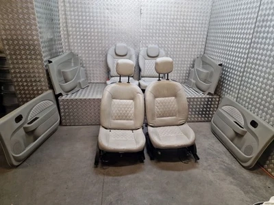 Intérieur sieges cuir beige - Renault Twingo II Initiale de 2011 à déc. 2014 - Photo 1/4