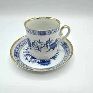 Royal Franconia Mokka Espresso Tasse mit Untertasse Porzellan Zwiebelmuster - Bild 1 von 12