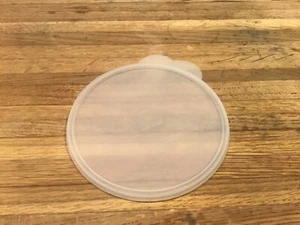 TUPPERWARE #2541 Replacement Lid Only Sheer ROUND Winged Seal "C" Cereal Bowl - Picture 1 of 3