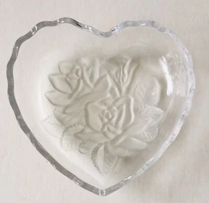 MIKASA"Winter Rose /Flowers" CRYSTAL Heart Shaped Trinket/Candy Dishes-Bowl - Picture 1 of 12