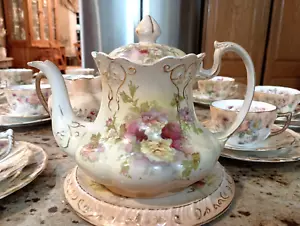 Antique Victorian Tea Set, G&S Royal Edward and Queen's China Creamer, 39pieces - Picture 1 of 15