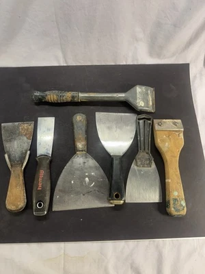 Lot Of Putty Knives + Vintage Red Devil No 55 Metal Scraper 12" 2 1/2” + Scraper - Image 1 of 4