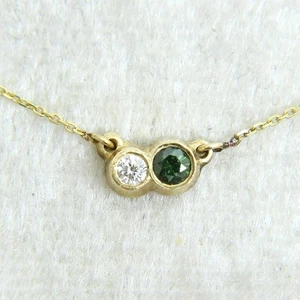 Delicado collar dúo de diamantes verdes y blancos de 0,20 quilates de oro amarillo de 9 quilates de 18" - Imagen 1 de 7