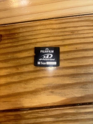 Fujifilm XD 1GB xD-Picture Card Card - Retail - 22000501 - Image 1 of 3