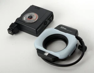 NIKON MACRO SPEEDLIGHT SB-21 + AS-14, TOUCHY POWER SWITCH, CORROSION/218298 - Picture 1 of 2