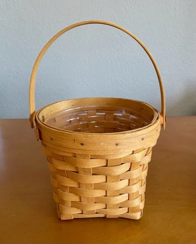 1997 Longaberger Egg Gatherer Basket w/ Handle Plastic Liner- Signed 7.5" x 6.5" Cover