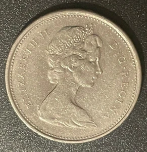 1976 Canadian Quarter Canada 25 Cents - Picture 1 of 4