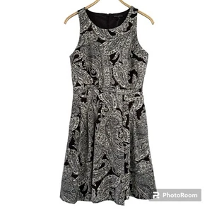 Banana Republic Dress Women’s Size 10 Sleeveless Fit & Flare Paisley Pockets NWT - Picture 1 of 7