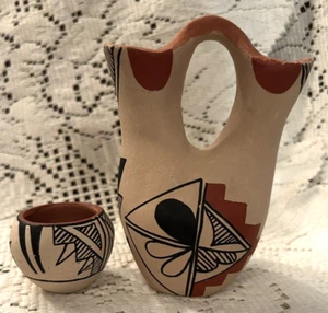 Vintage Native American Indian Jemez Pueblo Pottery 2 Wedding and Small Vase - Picture 1 of 6