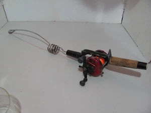 Vintage Fishing Rod With Abu Garcia Ambassadeur 6000-C Reel - Picture 1 of 16