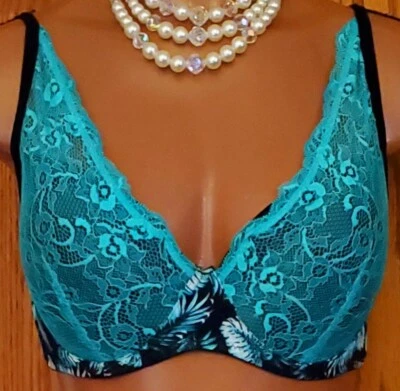 Sujetador Rampage Intimates UW Push-up Negro con Superposición de Encaje Verde Estampado de Helecho Alas 36D Foto 1 de 4