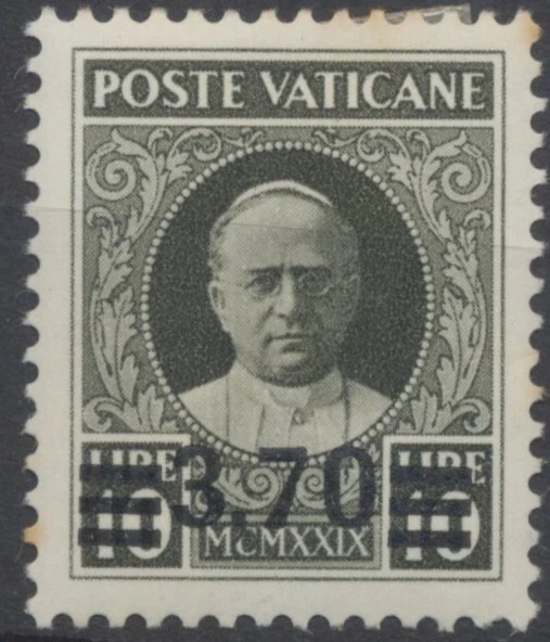 Vatican City Stamps: 1934 Pope Pius XI 3l.70 on 10l black. Mint SG40  CV £650 - Image 1 of 3