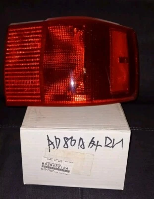 Audi 80 90 B3 B4 Avant RS2 tipo 893945218A US USA fanale posteriore luce posteriore destra - Immagine 1 di 4