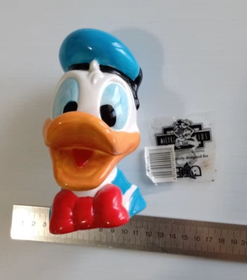 SALVADANAIO IN CERAMICA TESTA DI PAPERINO DONALD DUCK CON CHIAVE - Immagine 1 di 4
