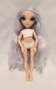 Muñeca de moda articulada vestida Rainbow High Pacific Coast Margot De Perla - Imagen 1 de 5