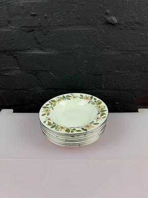 8 x Wedgwood Beaconsfield Rimmed Soup Bowls 20.5 cm Wide Set - Image 1 of 4