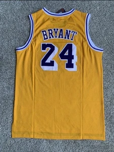 NWT M & Ness Hardwood Classics 2007-08 Kobe Bryant Lakers Jersey Size Medium #24 - Picture 1 of 5