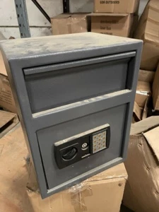 USED DIGITAL Drop Safe with Quick Place Drop Slot, LETTER, PACKAGE,KEY,DROP SAFE - Picture 1 of 3