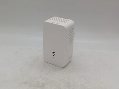 Devolo WiFi 5 Repeater 1200 network repeater 1200 Mbps 1 x LAN 8868 MT3253 white - Image 1 of 4
