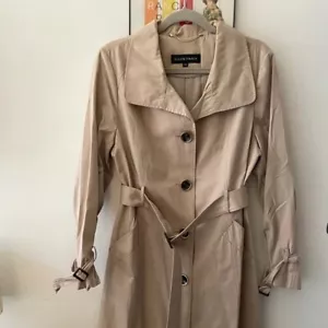 Classic Ellen Tracy Beige Trench W/Belt Coat Size Petite Medium - Picture 1 of 3