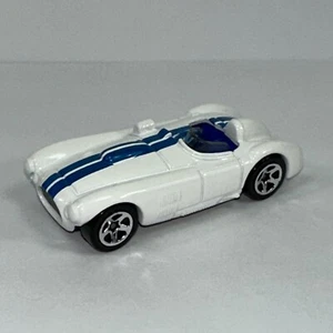 Hot Wheels 2001 First Editions Cunningham C4R White Blue Stripes Die Cast 1:64 - Picture 1 of 5