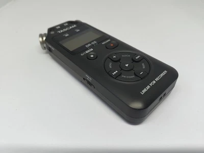 Tascam DR-05 Portable / Handheld Linear PCM Recorder - Image 1 of 4