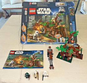 LEGO Star Wars: Ewok Attack 7956 100% Complete w/ Figs, Manual & Box
