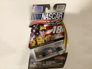 1/64 Spinmaster #18 Kyle Busch M & M’s 2012 Toyota Camry - Picture 1 of 1