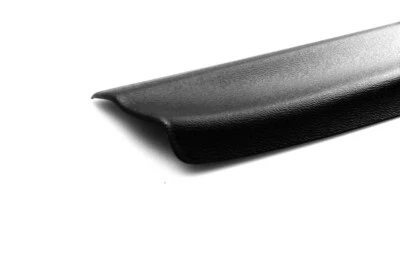 Protector de borde de carga de plástico negro para Skoda Superb Sedán (S/4) 2008-2013 - Imagen 1 de 3