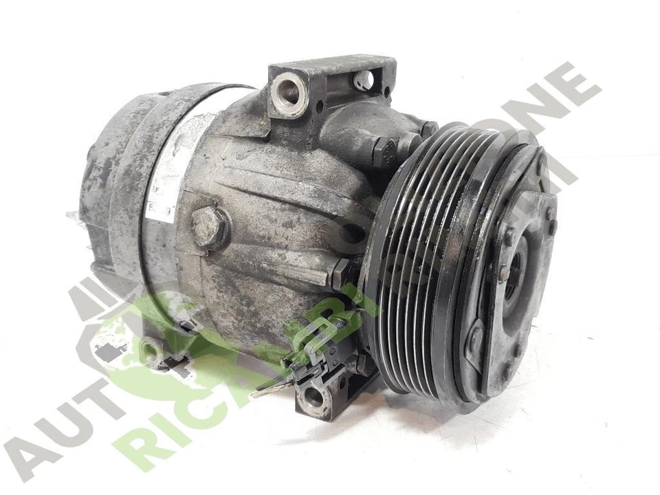F9Q736 COMPRESSORE A/C   RENAULT SCÉNIC «I» (2000) 1.9 DTi Multispace, 5 p. d... - Immagine 1 di 4