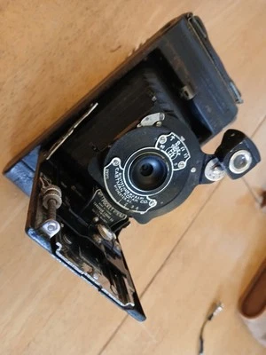 Kodak No.1 Pocket Folding A120 Roll Film Camera - Good for Decoration - Image 1 of 4