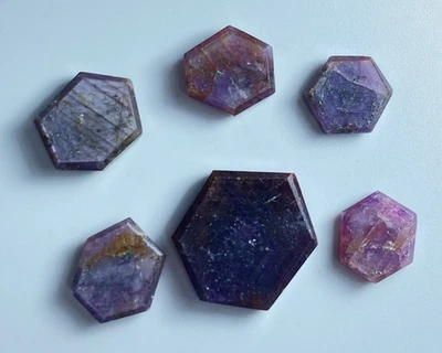 30ct Natural Ruby Hexagon | Natural Corundum | Loose Gems for Jewelry - 6p Lot - Image 1 of 4