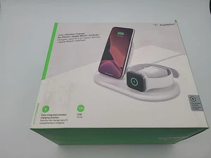 Belkin 3-in-1 Wireless Charging Station for iPhone, Apple Watch, Air Pods White - Picture 1 of 4